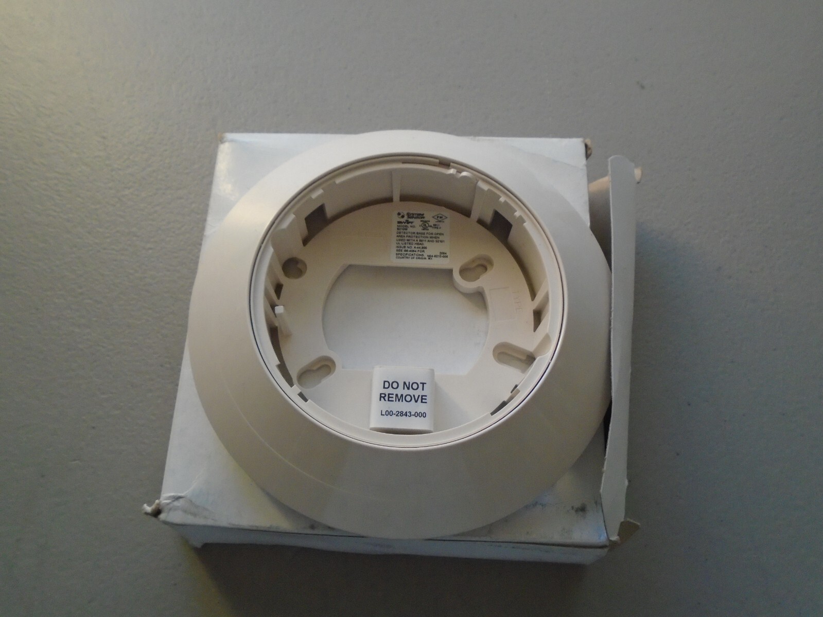 SYSTEM SENSOR B210W   "NEW"