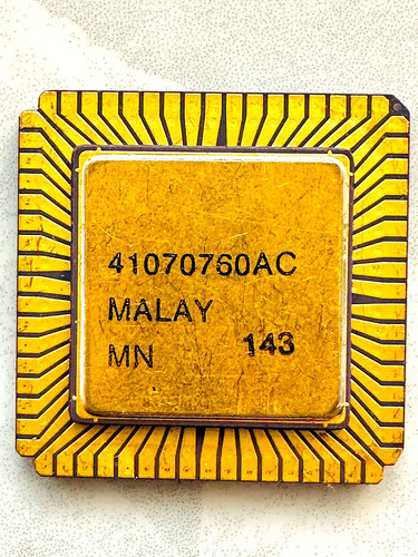 Intel 80186 i186 Rare Vintage CPU Gold Ceramic Processor
