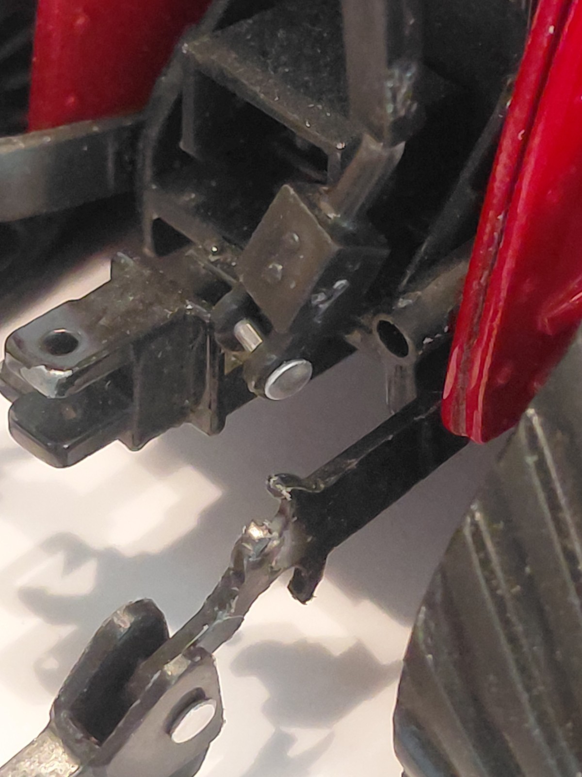 CASEIH QUADTRAC 600 9" LONG Broken PIECES