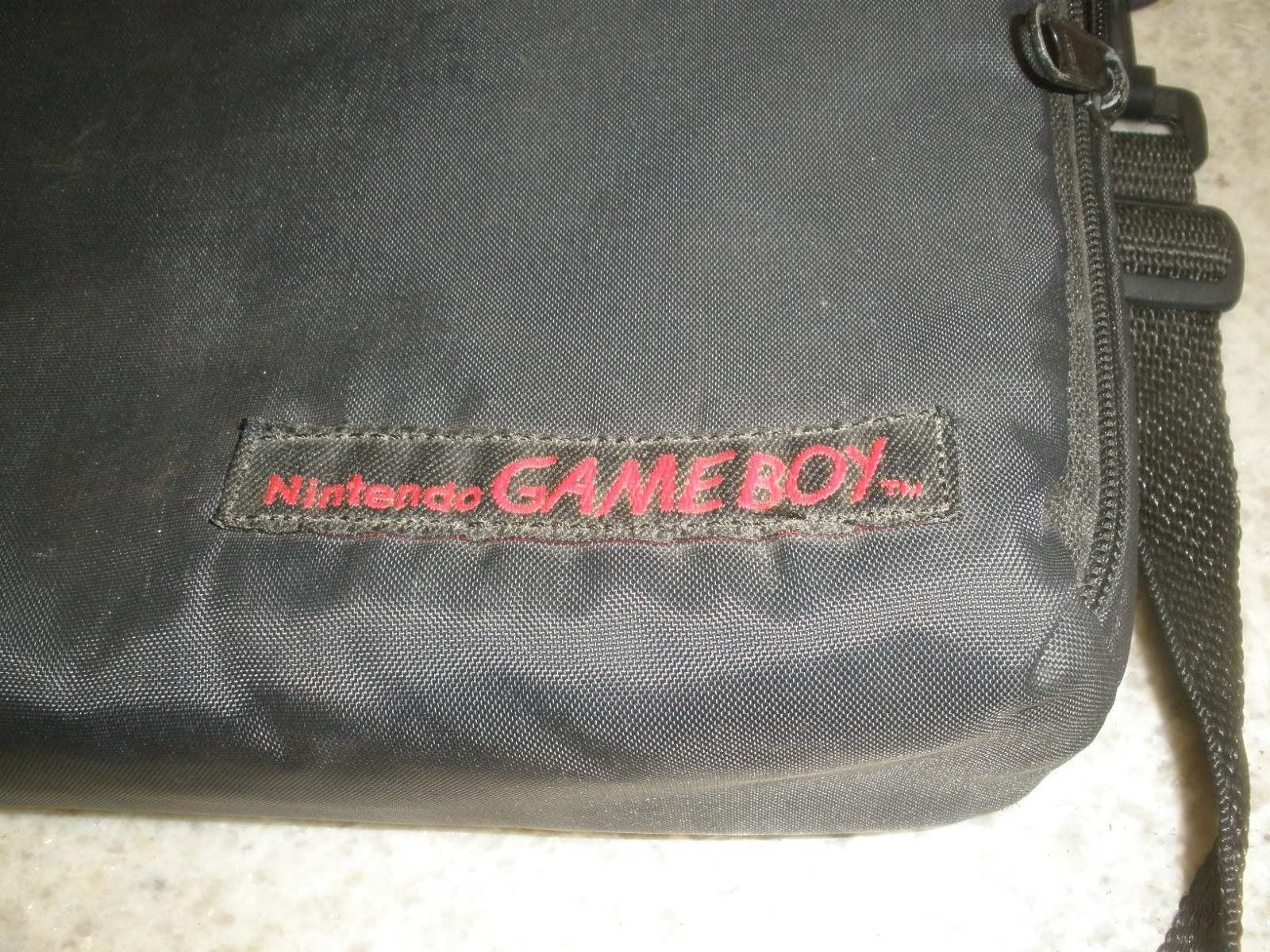 VINTAGE ORIGINAL NINTENDO GAMEBOY SOFT CARRYING CASE EMPTY