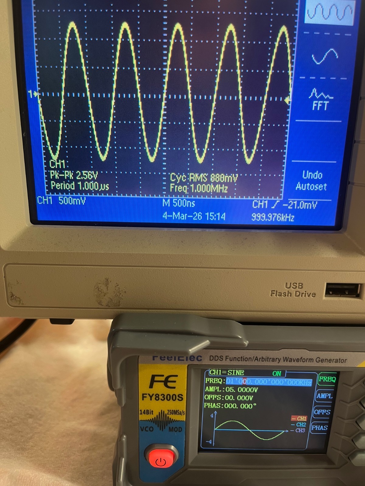 FeelElec 20MHz DDS Function/Arbitrary Waveform Generator (FY8300S-20M)