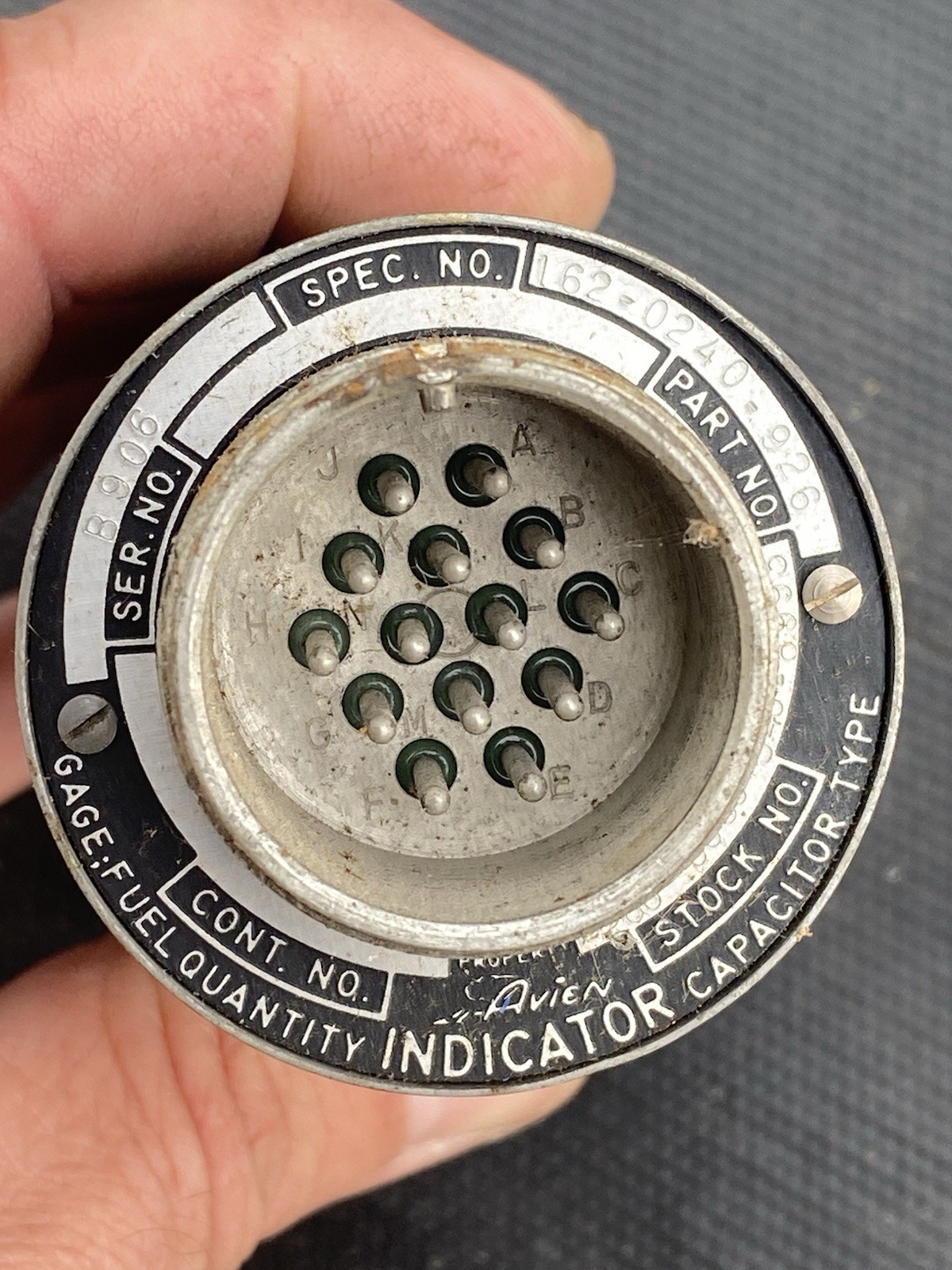 AIRCRAFT GAUGE FUEL FLOW RATE INDICATION Avien Inc. Air Force Fuel Quantity ￼￼
