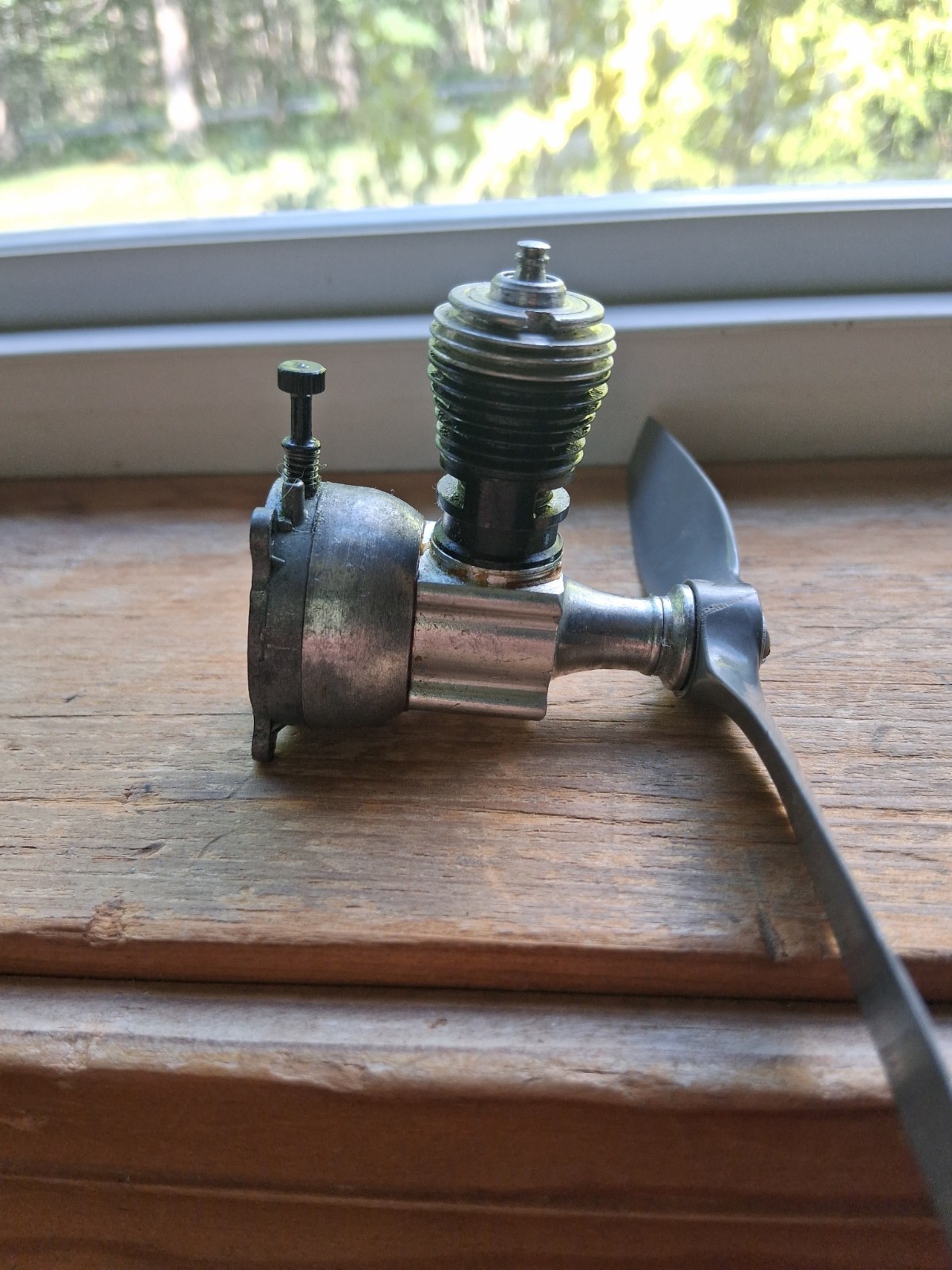 older vintage cox .049 baby bee original ones without the wrench cut outs on...