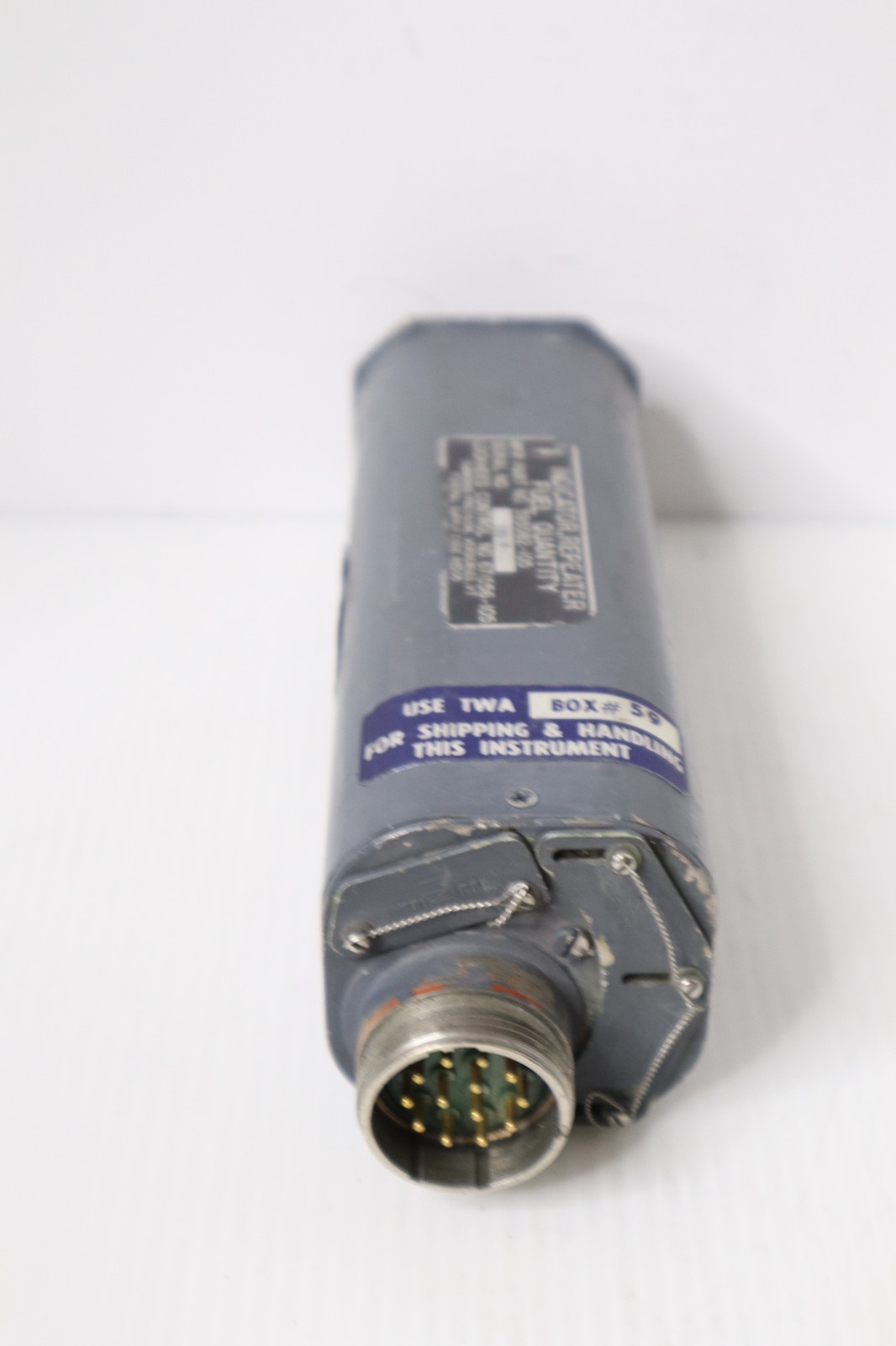 Simmonds 393082-105 Fuel Quantity Indicator Lockheed 671556-105