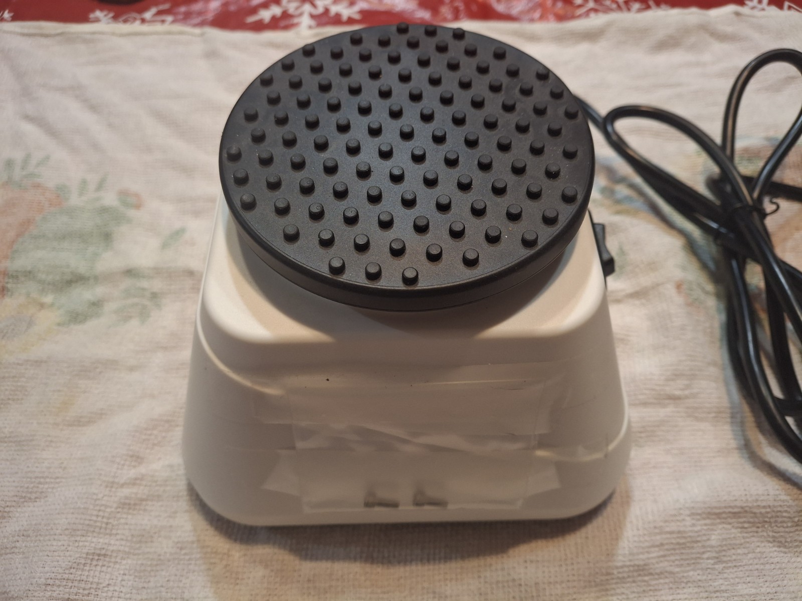 Cekegon CE-MX28 vortex mixer.