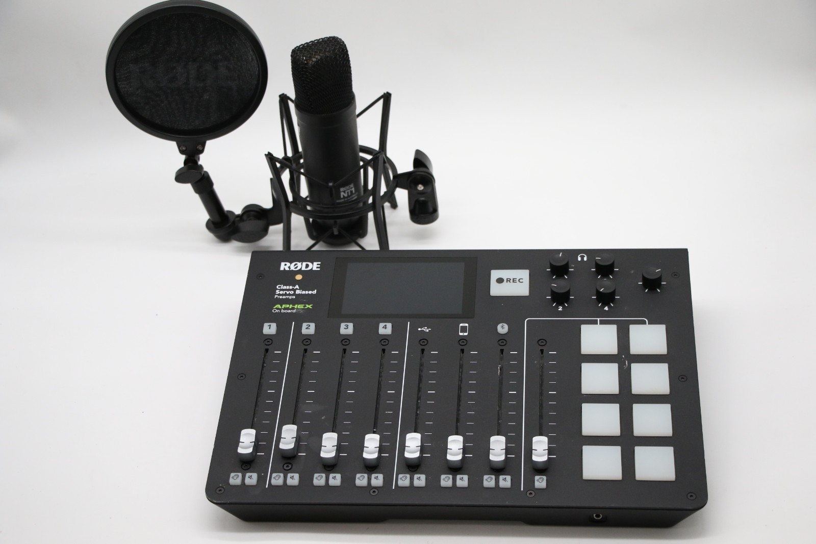 Rode RODECaster Pro Integrated Podcast Production Studio w/ NT1 Rode Mic