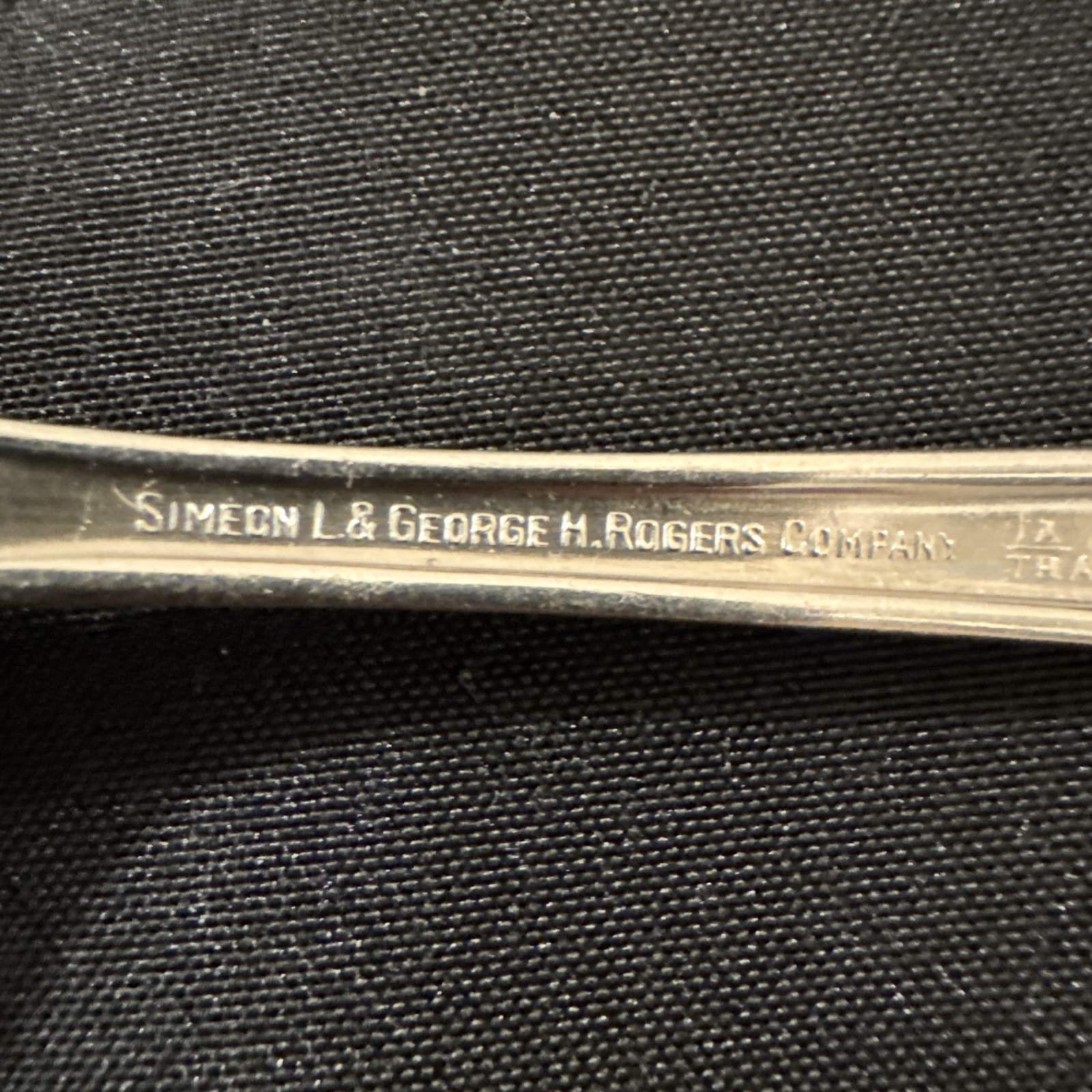 Encore (silver plate 1934) By Oneida 31 Pieces