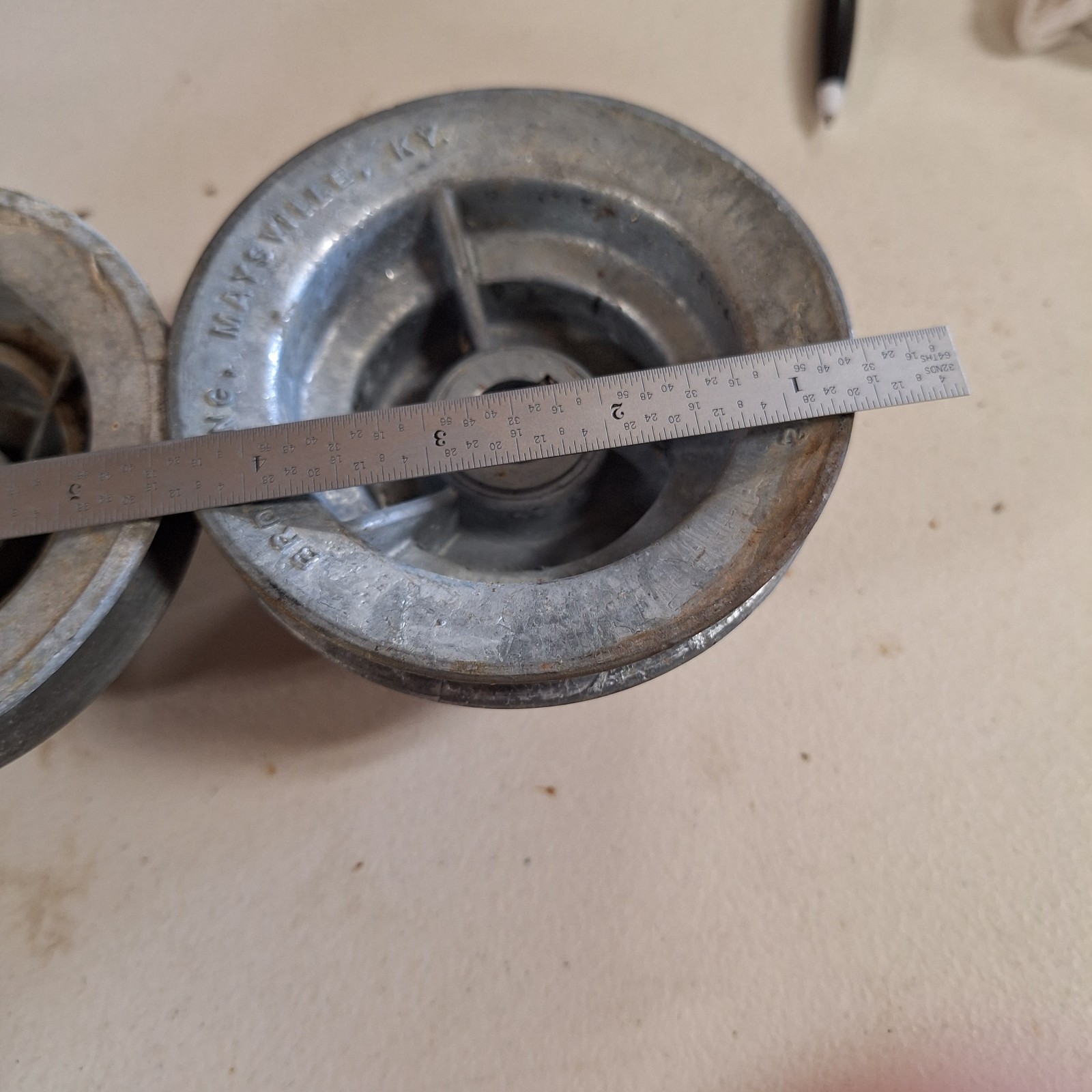 Congress -Browning or unlabeled 4 Belt Pulley - Silver