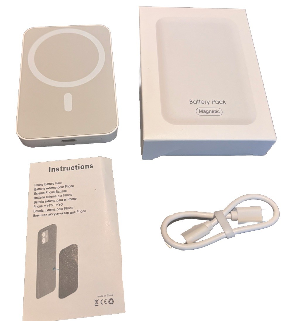 Magnetic 5000 mAh Power Bank - Arctic White