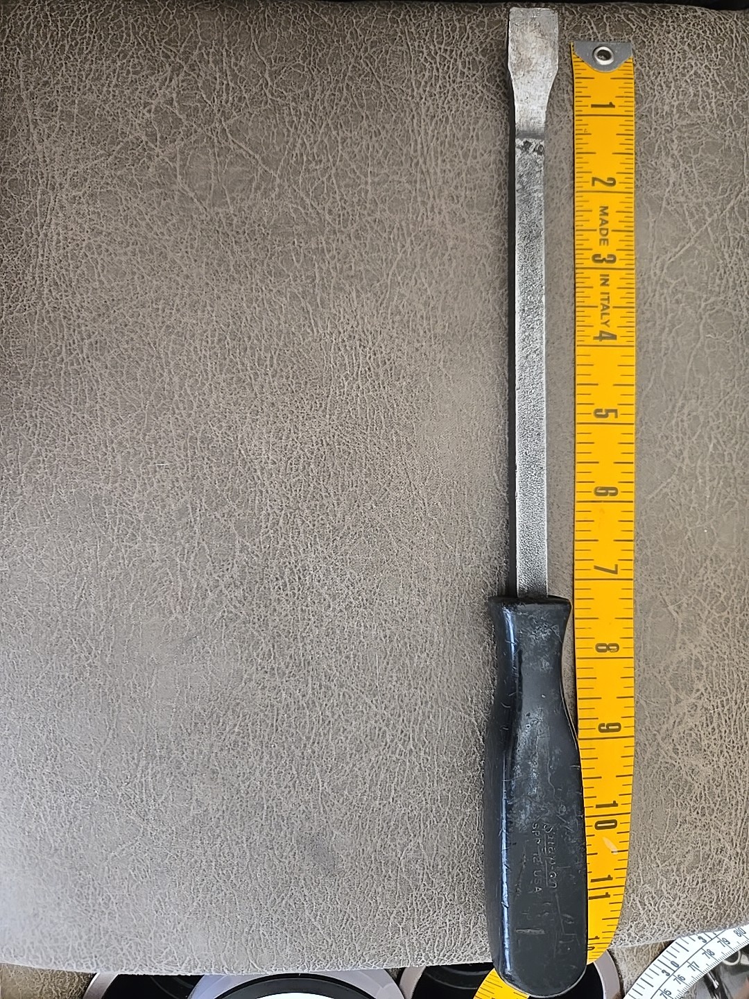 Snap-on SPB 12 USA Pry Bar Black Steel Plastic MPN SPB 12 USA 1 Piece