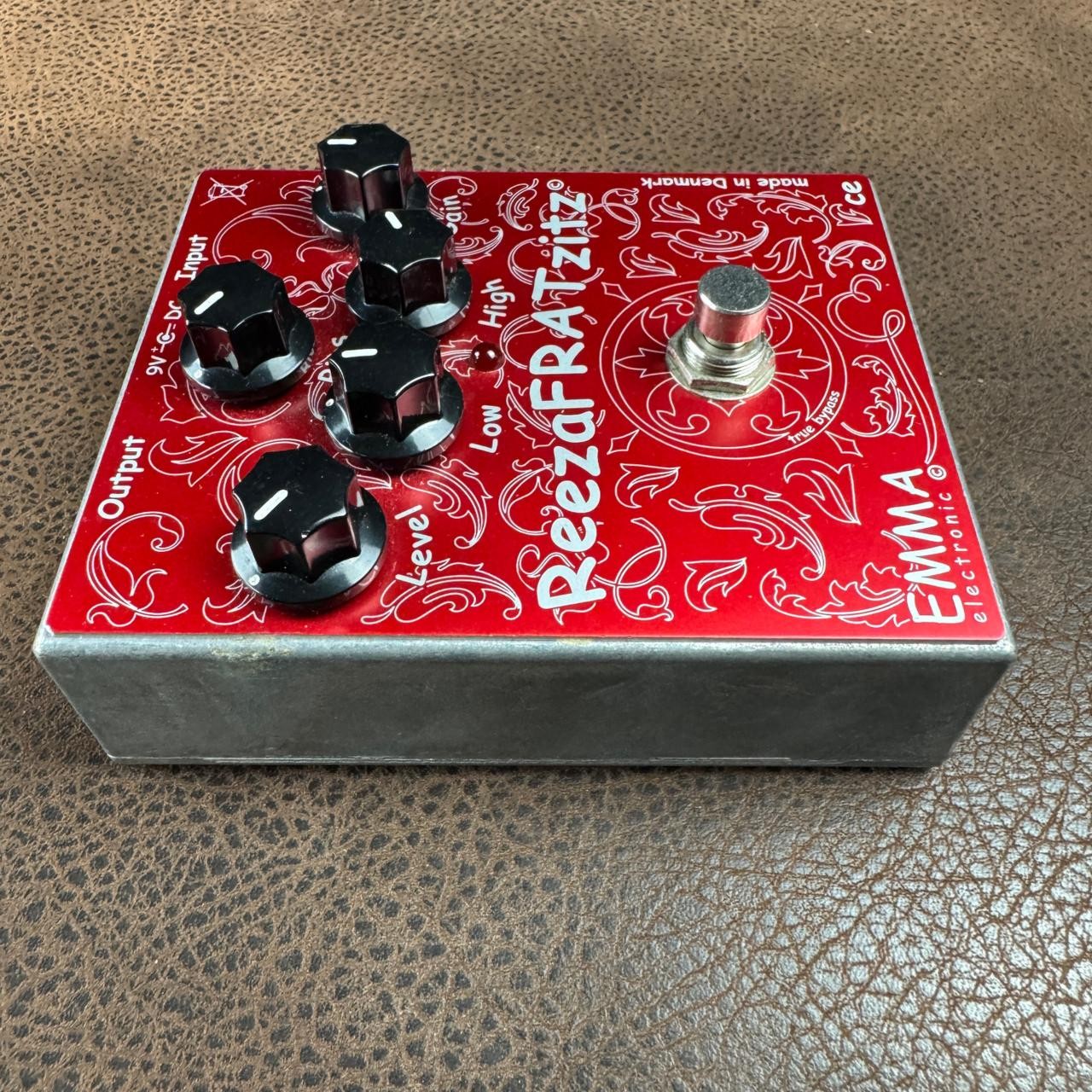 Emma Reeza Frat Zitz II Overdrive Distortion - Denmark