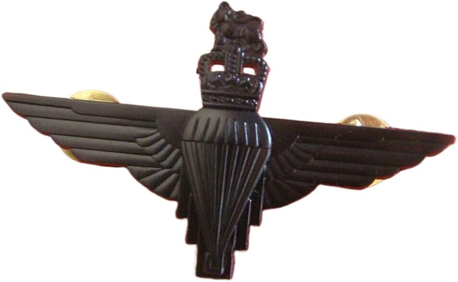 WW2 BRITISH PARACHUTE REGIMENT AIRBORNE CAP BADGE METAL PIN  BLACK