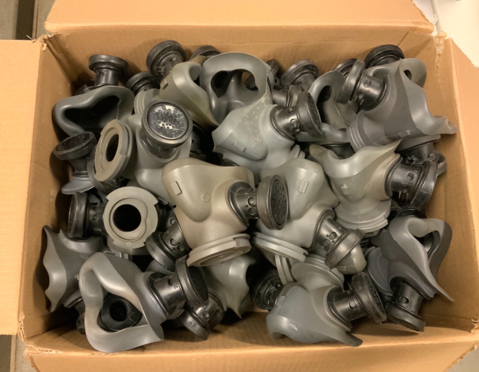 SCOTT AV-3000 Grey Nose Cup Assembly Size MED SCBA Respirator Mask Part