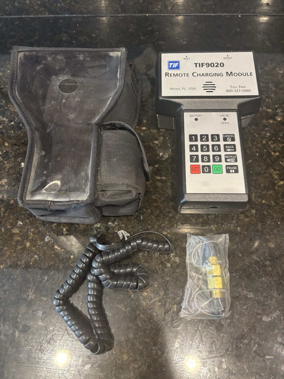 TIF Instruments 9020 Remote Charging Module  In Case WORKS TESTED TIF9020