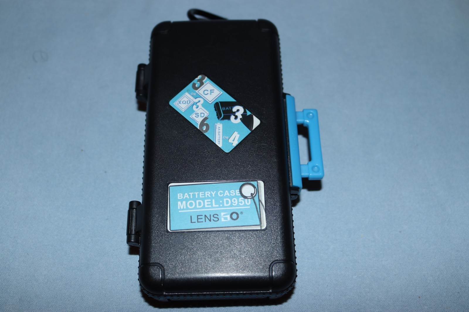 LENSGO D950 Hard-Shell Storage Case for Batteries and Memory Cards - Excellent!