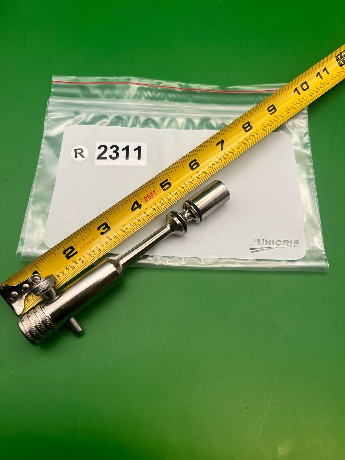 Autococker Bolt