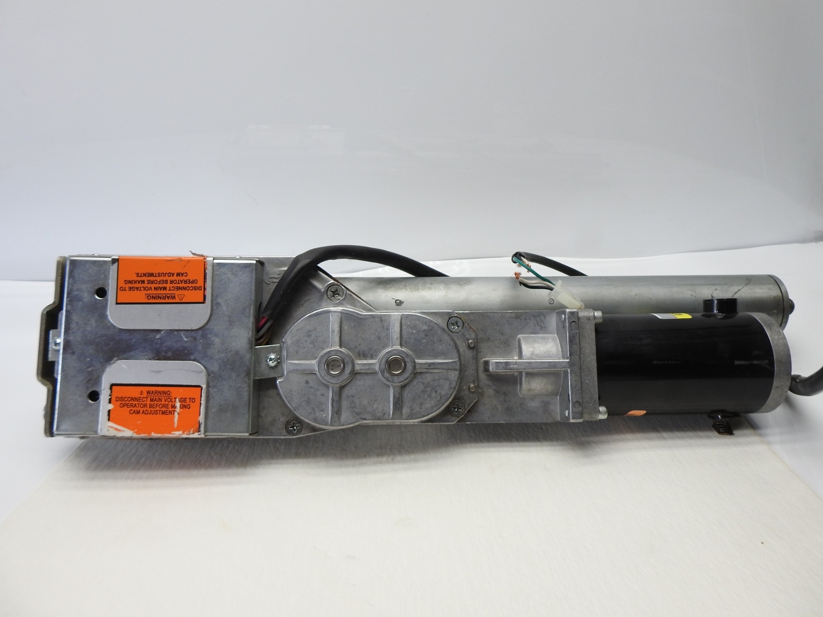 Swingmaster SM300 30-10-001R BESAM ASSA ABLOY Motor/Gearbox/Operator Assy OHC RH