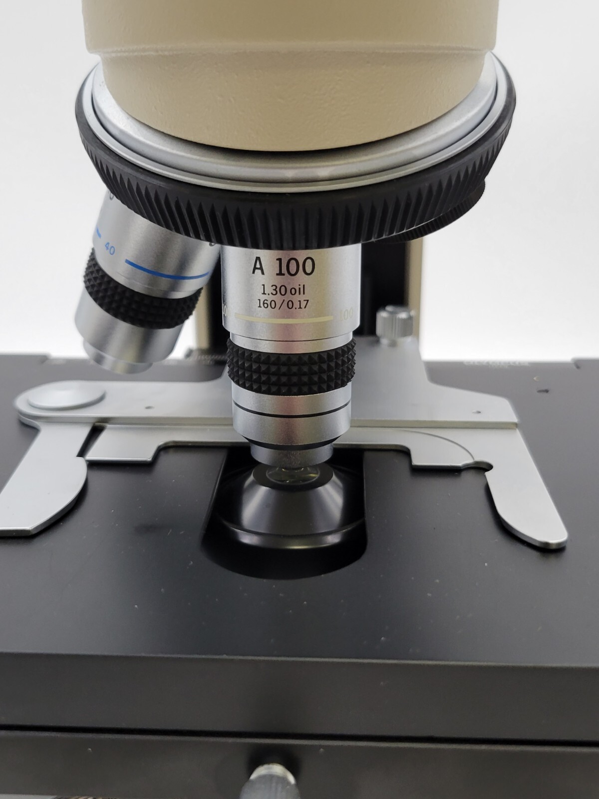 Olympus Microscope BH-2 with Binocular Head & 4x, 10x, 40x, 100x Objectives BH2