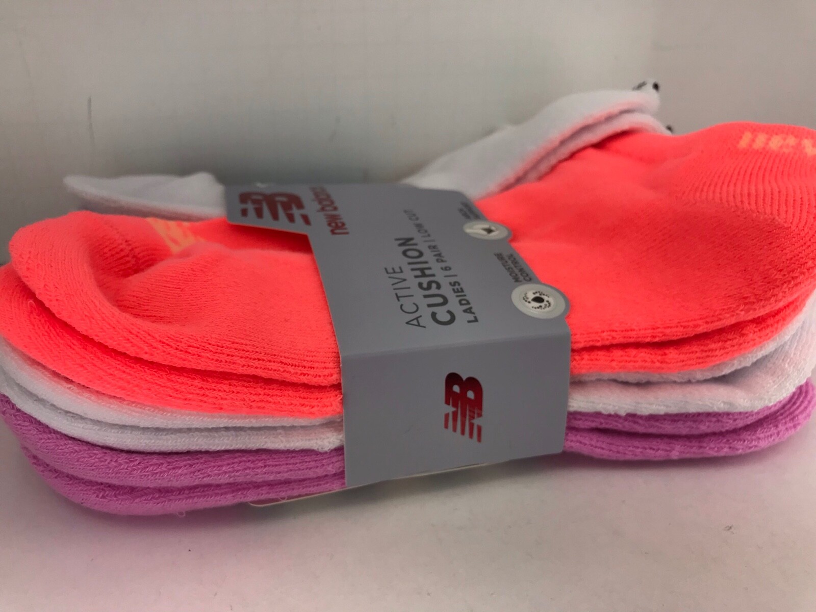Women's New Balance Performance Athletic Low Cut Socks, 6 Pair, $36 MSRP🎒