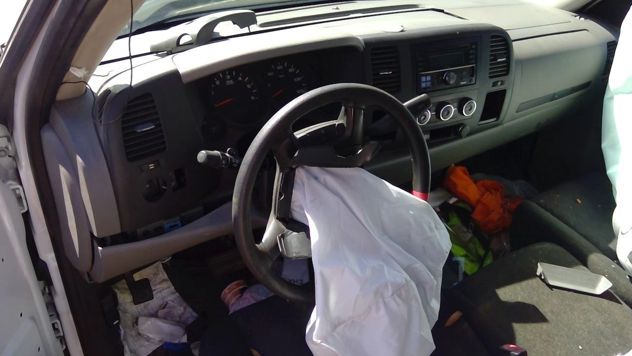 Driver Left Front Spindle/Knuckle Fits 07-14 ESCALADE 281651
