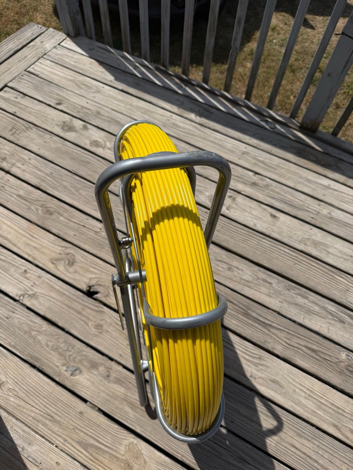 VEVOR Cable Puller Fish Tape Reel Yellow Sheath with Metal Stand