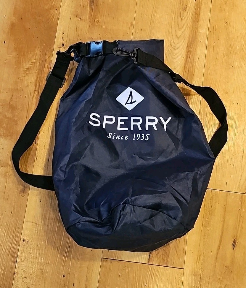 SPERRY  boat Waterproof Backpack Carry Bag w/Straps 21" x 16" great condition