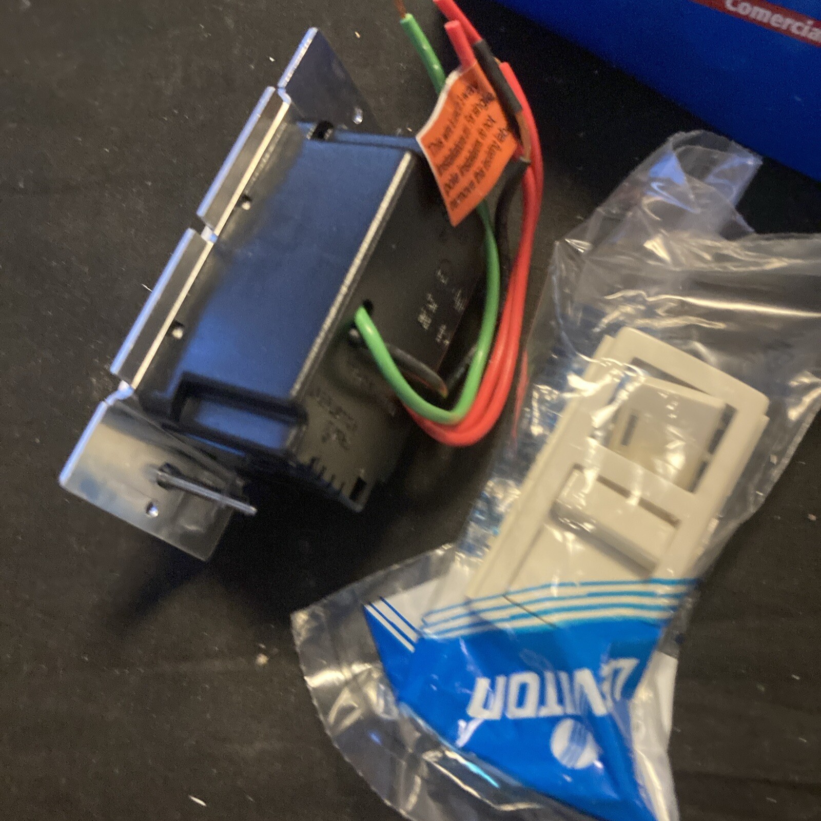 leviton sp & 3 way preset lighted IPF01-LAW