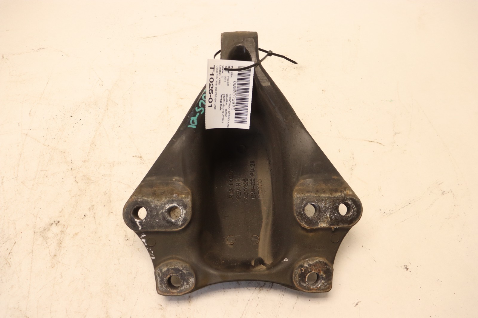 2008-2017 FREIGHTLINER CASCADIA 125 AIRLINER SPRING HANGER BRACKET SUPPORT OEM