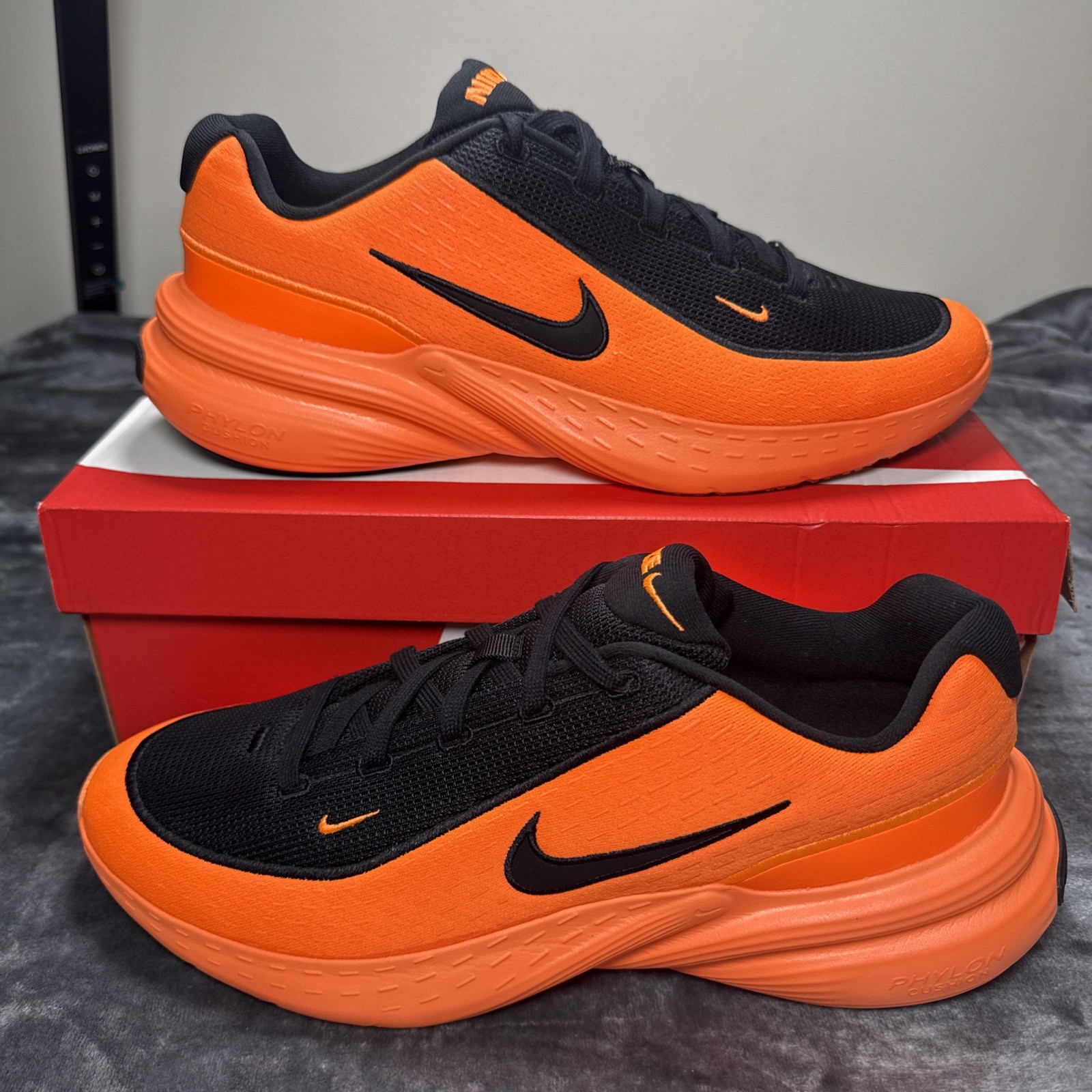 Nike Uplift SC Running Mens Size 11 Black Total Orange IB2765-004
