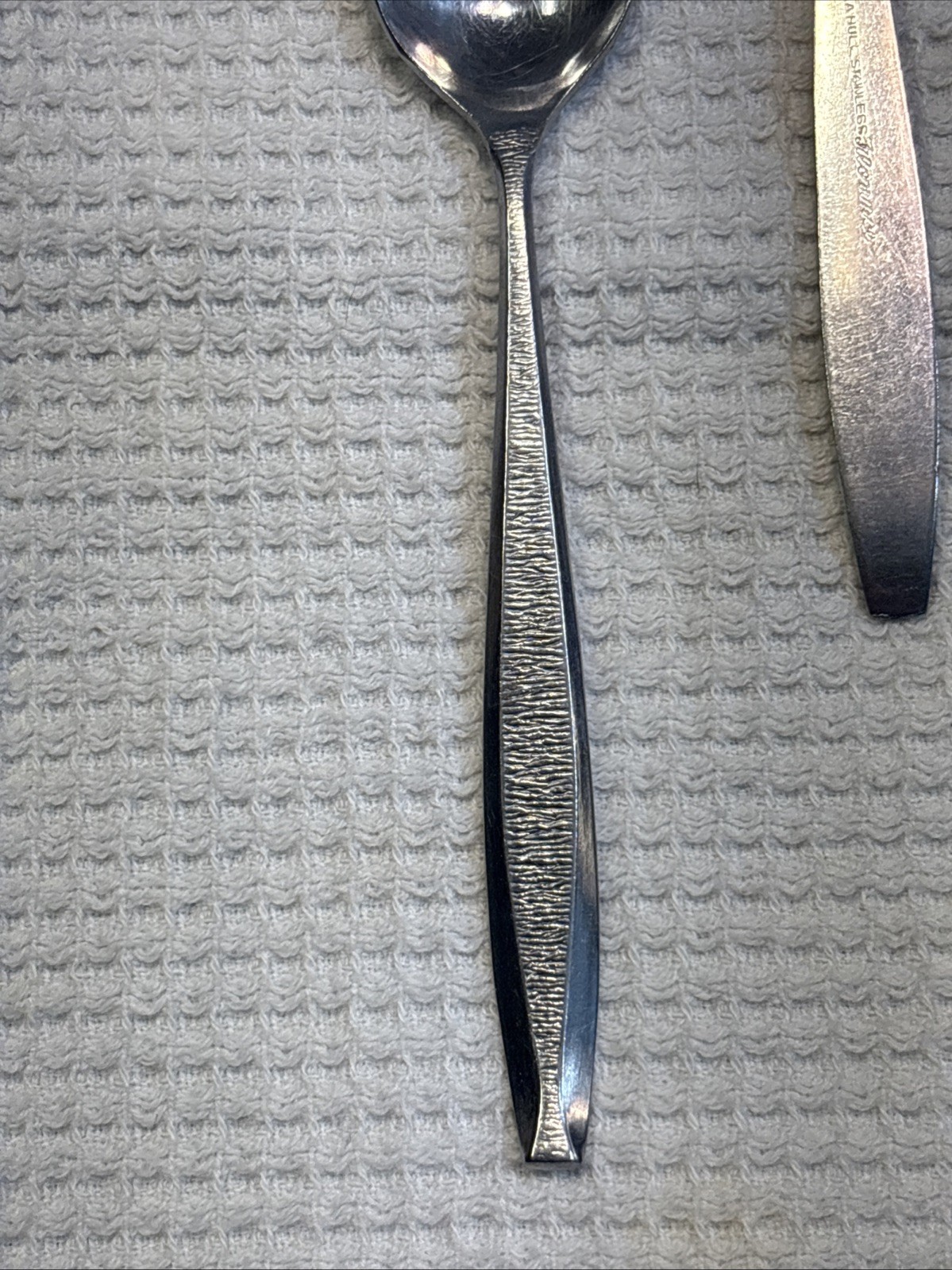 Set Of 9 teaspoons Hull AAA Stainless Florence Pattern ￼