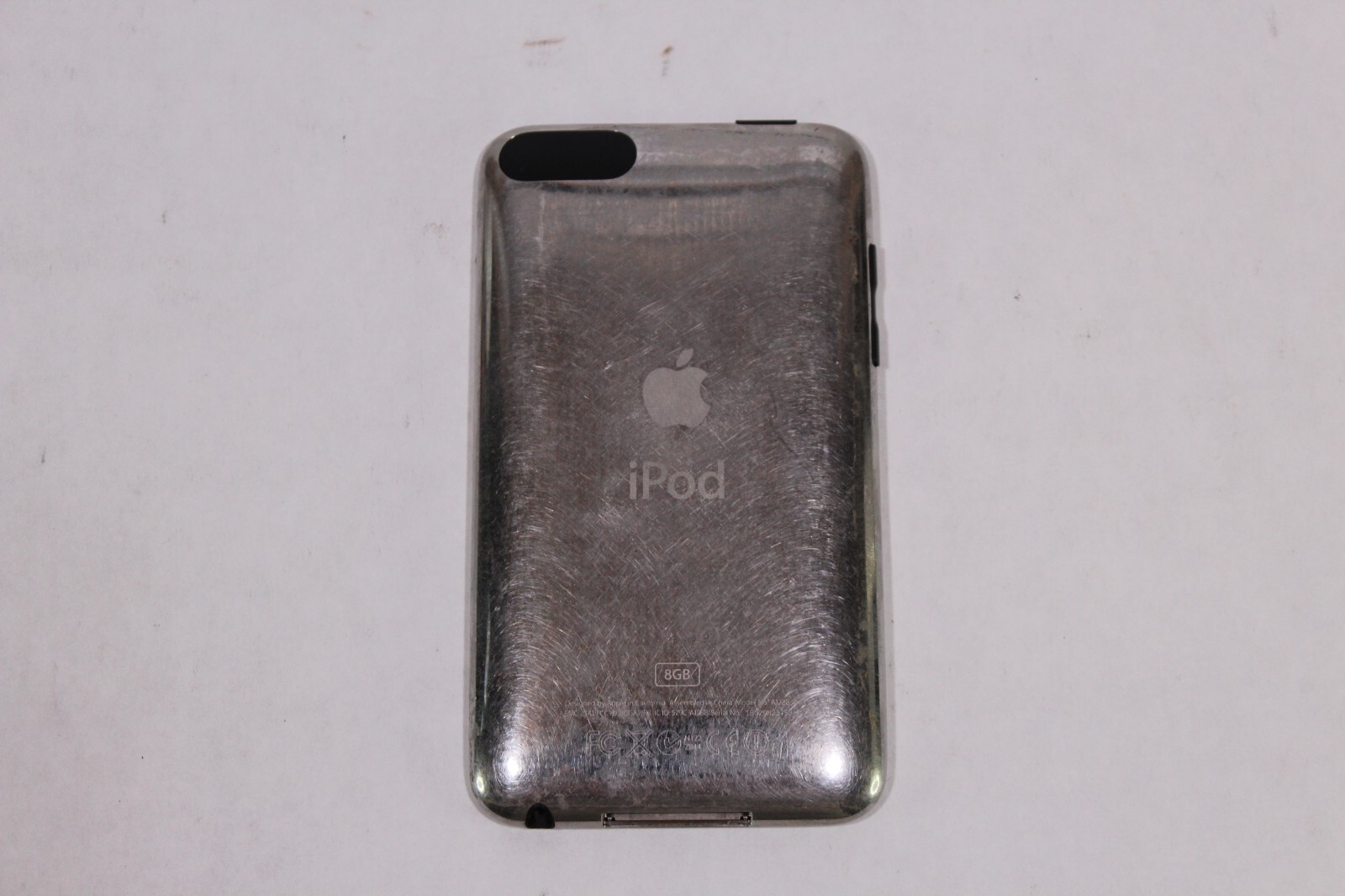 Apple Model A1288 Black 2nd Generation 8GB Wi Fi MP3 Touch IPod UNTESTED