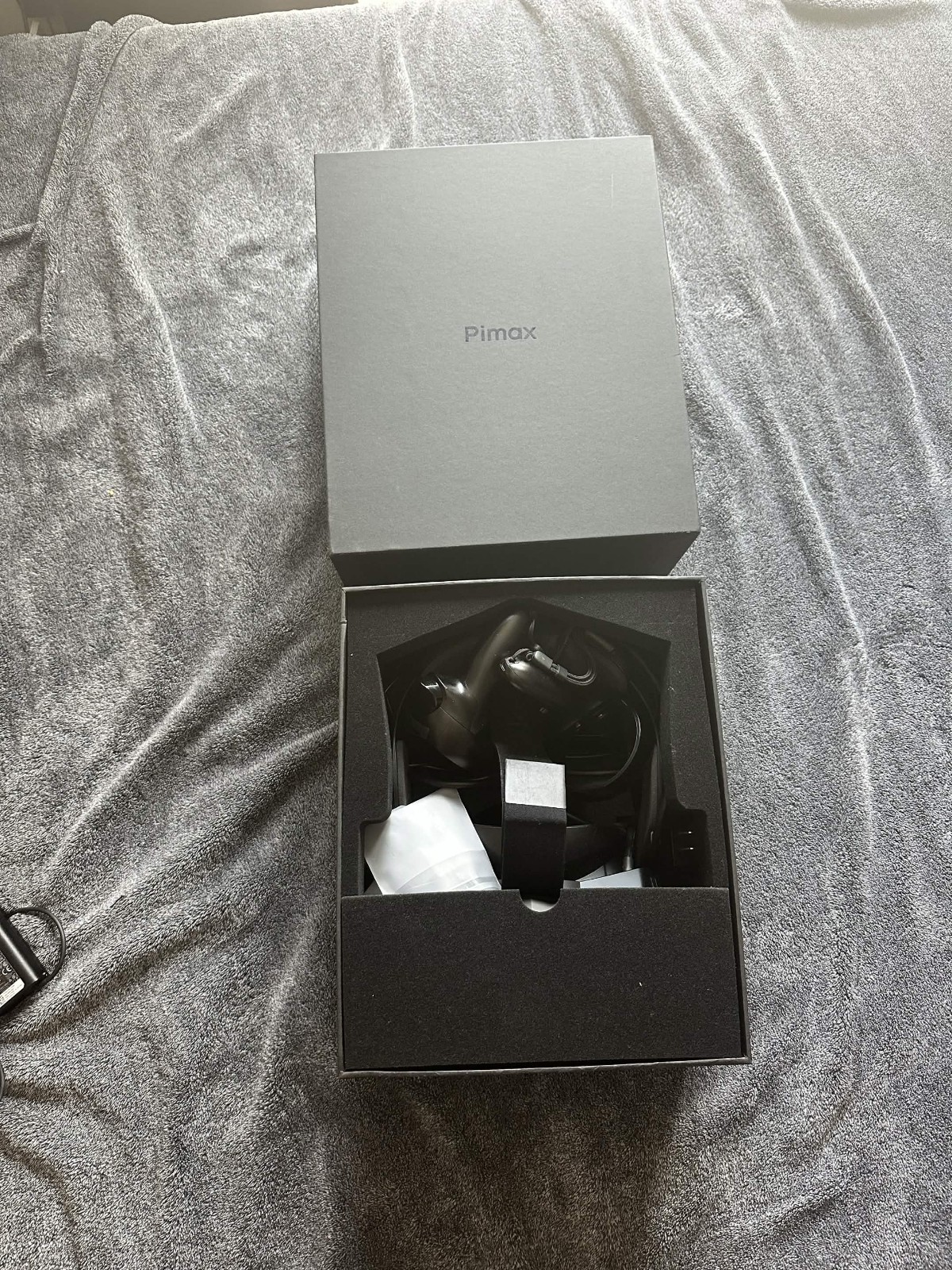 Pimax Crystal Super Ultrawide QLED VR Headset