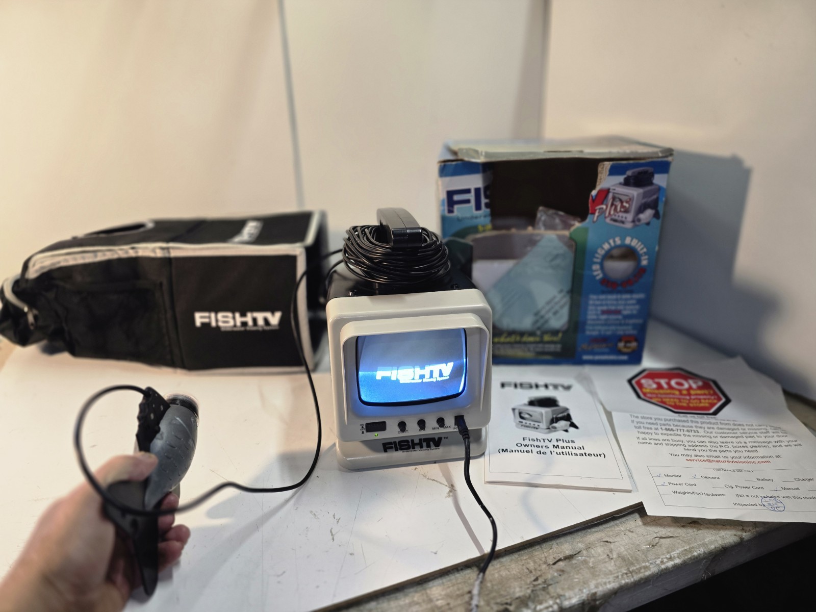 FishTV Black White Fishing Monochrome Display Underwater Viewing System VGC!
