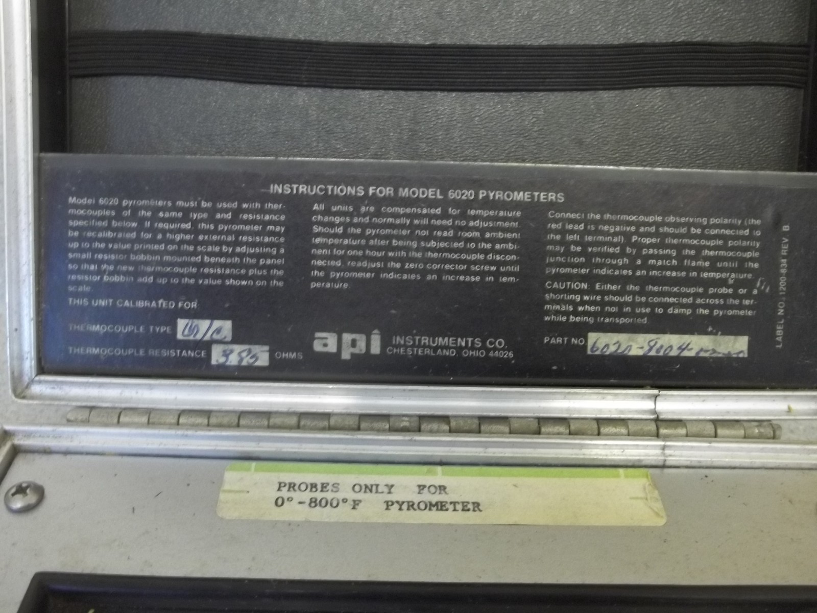 Pyrometer model 6020 with some probes 0/ 800 F