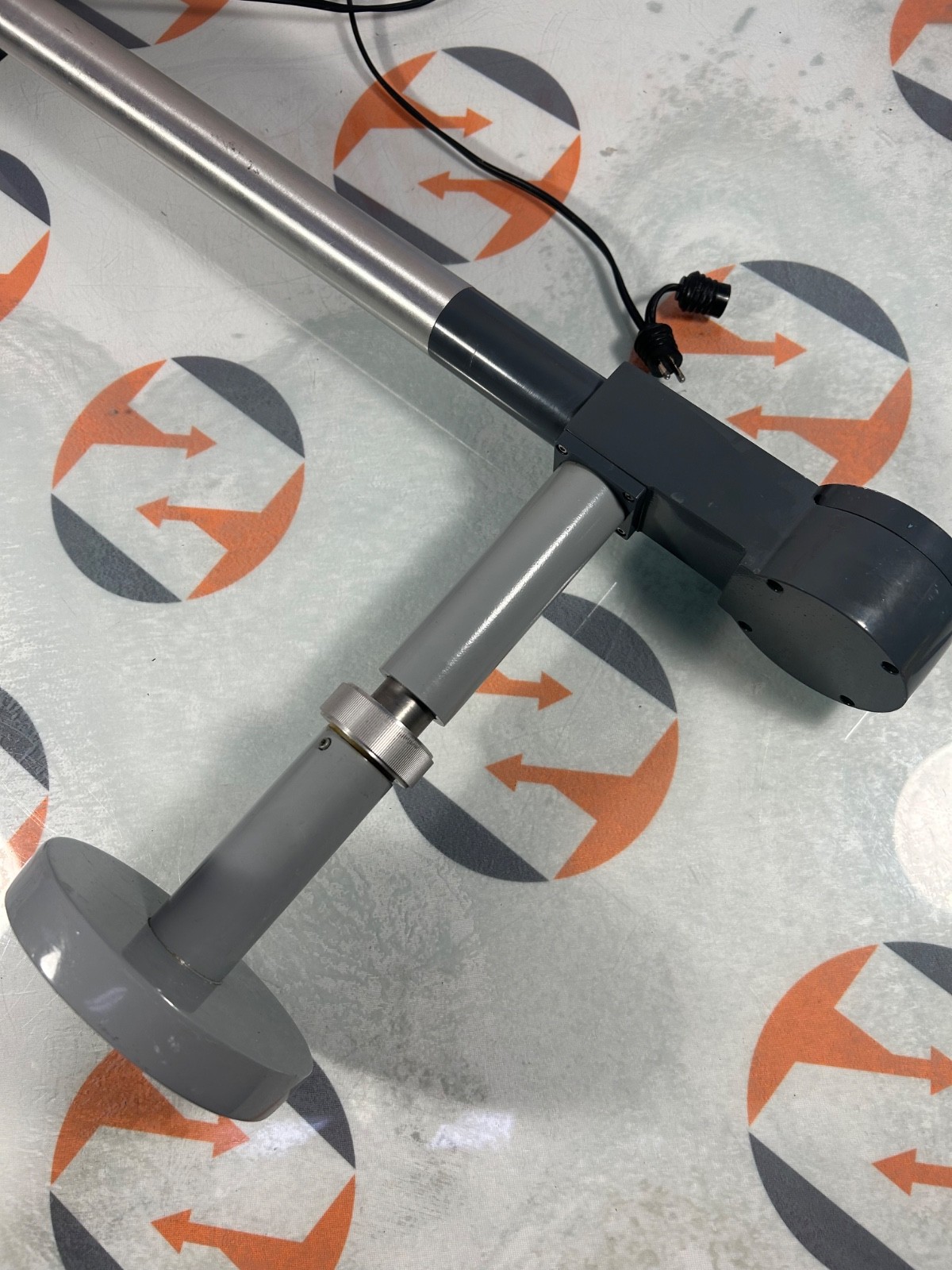 American Optical AO Co-observer teaching microscope bridge assembly model: 1049