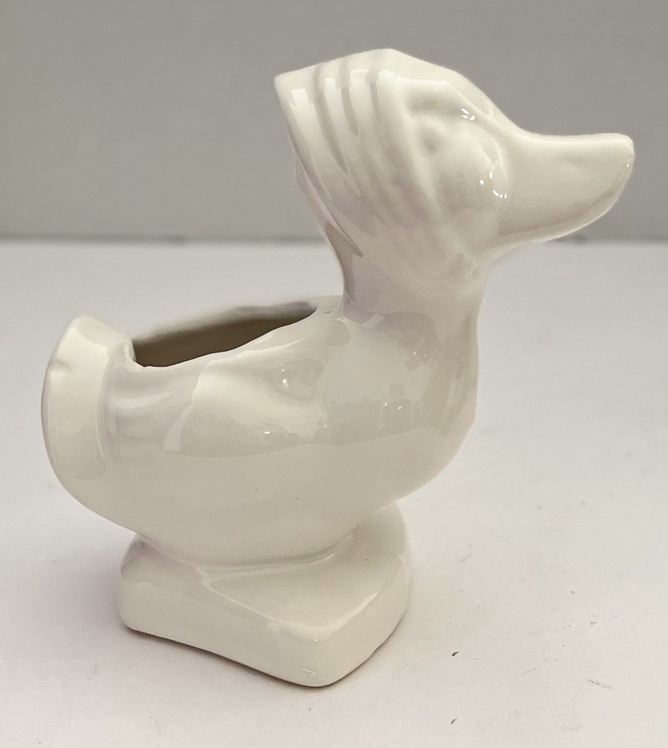 Vintage White Duck Planter EUC SALE!