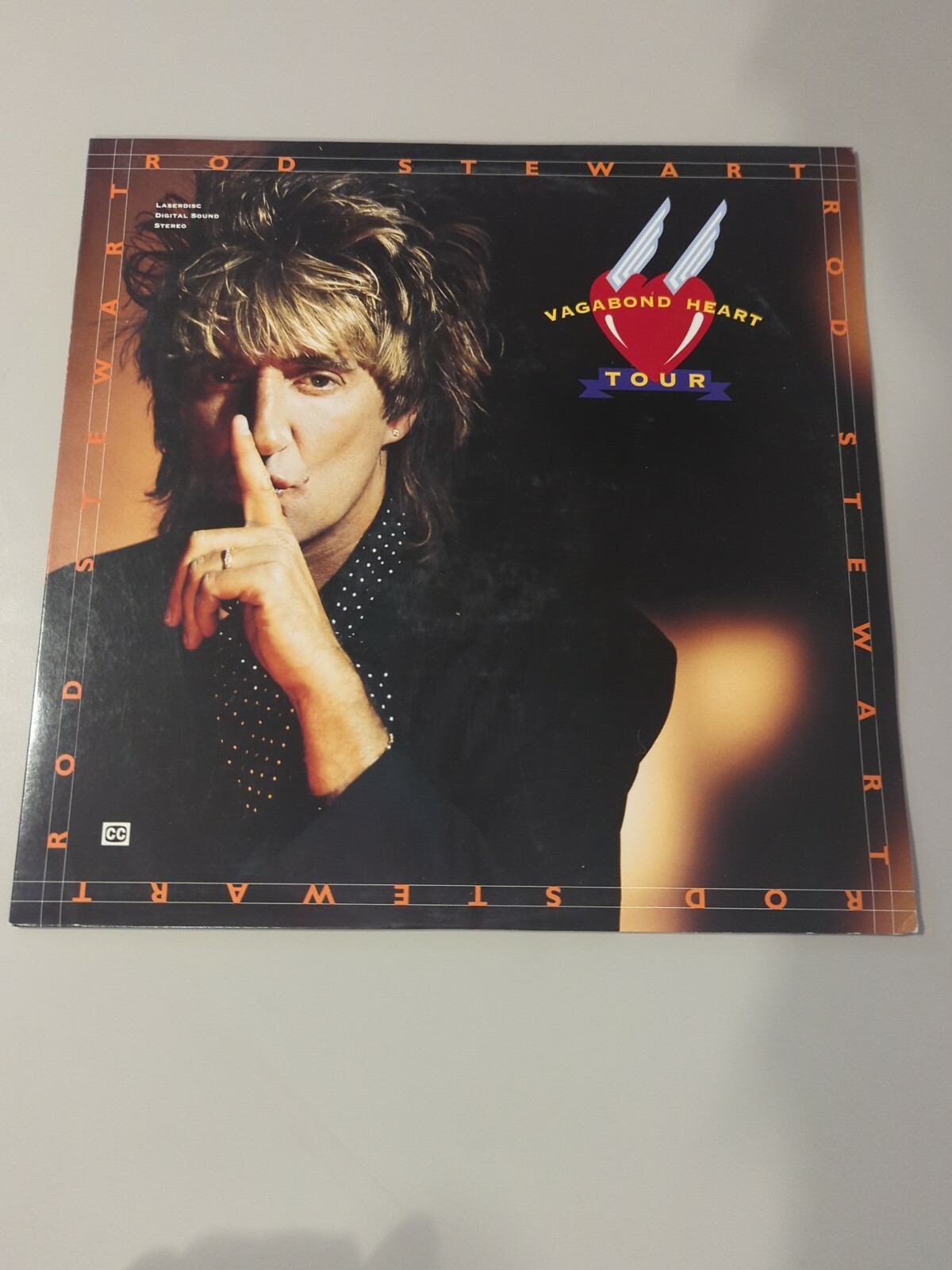 Rod Stewart Vagabond Heart Tour Laserdisc LD Maggie May Hot Legs