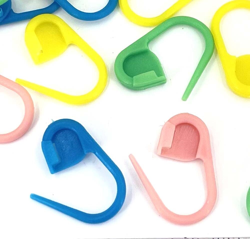 40 Mixed Color Knitting Crochet Locking Stitch Needle Markers Holder Safety Pin