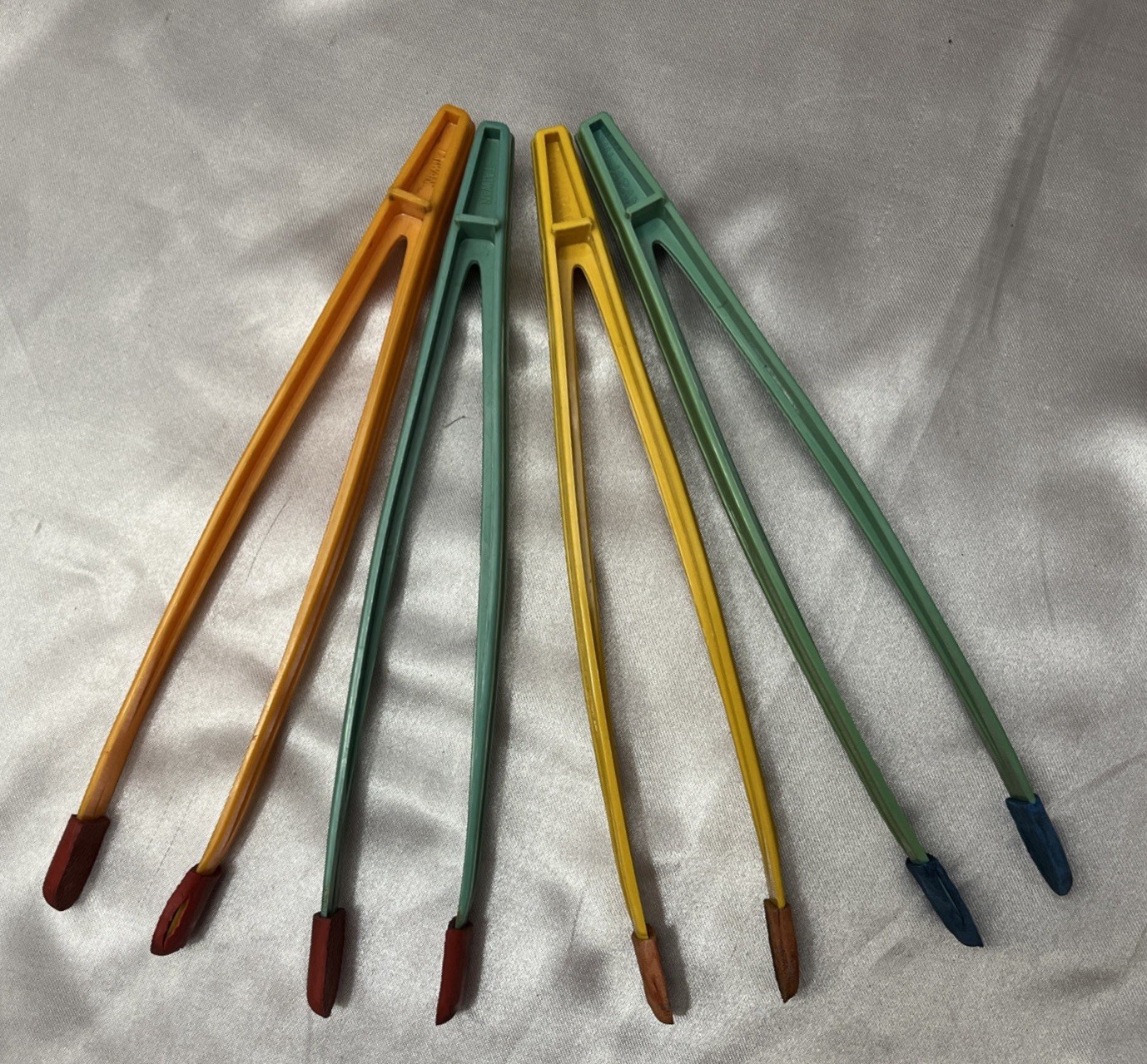 Darkroom Photography Print  Plastic Tongs (4) made in Japan / Taiwan 9” Vintage