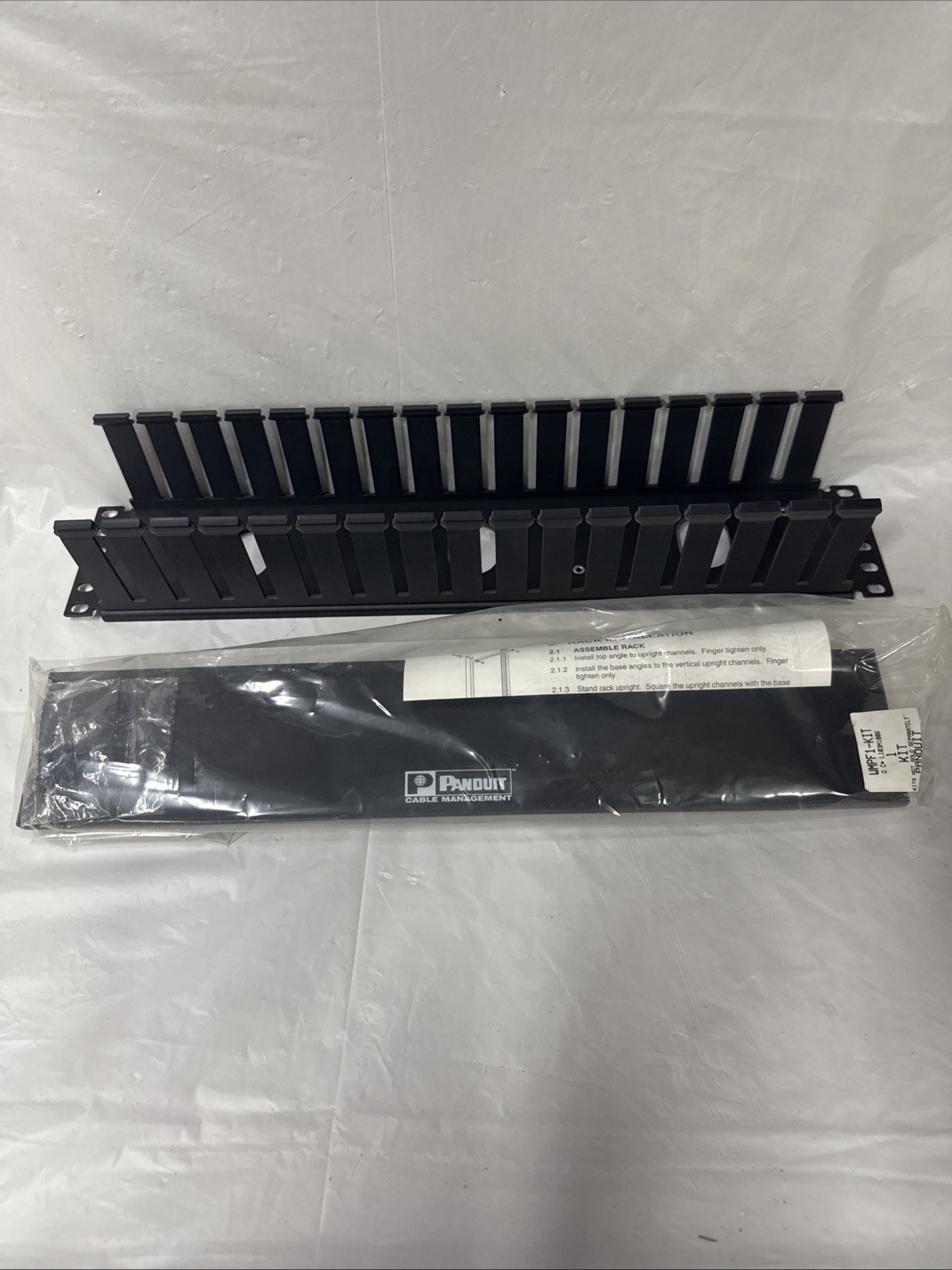 Panduit WMPF1-KIT 2U Horizontal Cable Manager w/ Snap-On Cover NOS 19” Rack