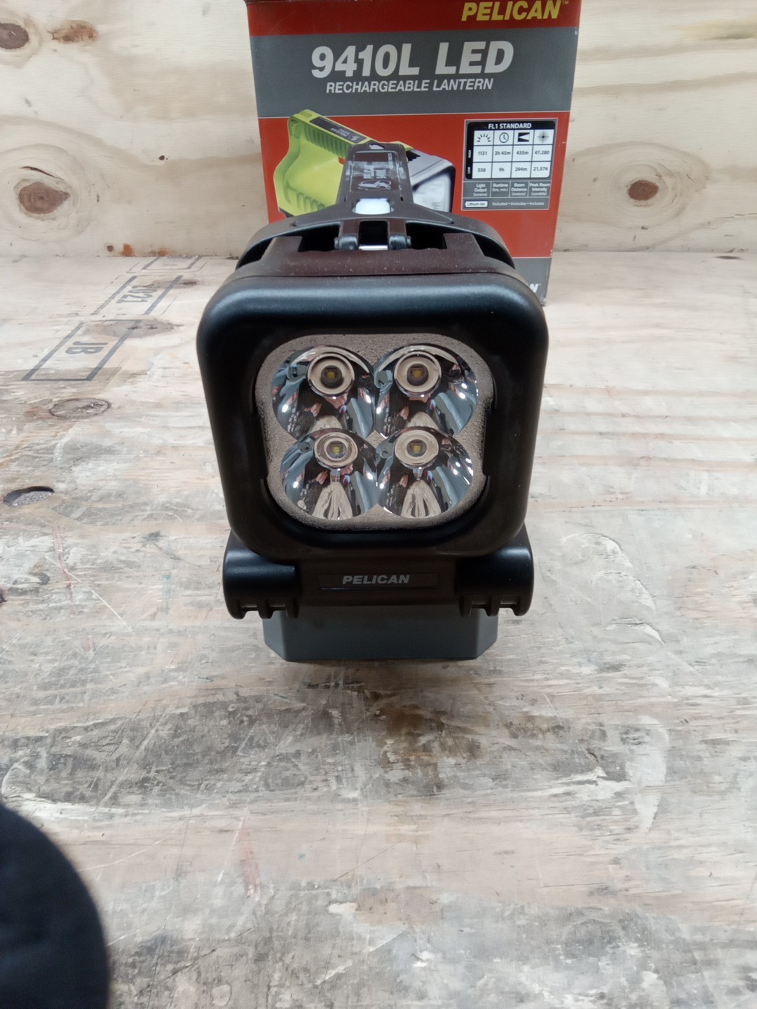 PELICAN LED RECHARGEABLE LANTERN MODEL: 9410L Black