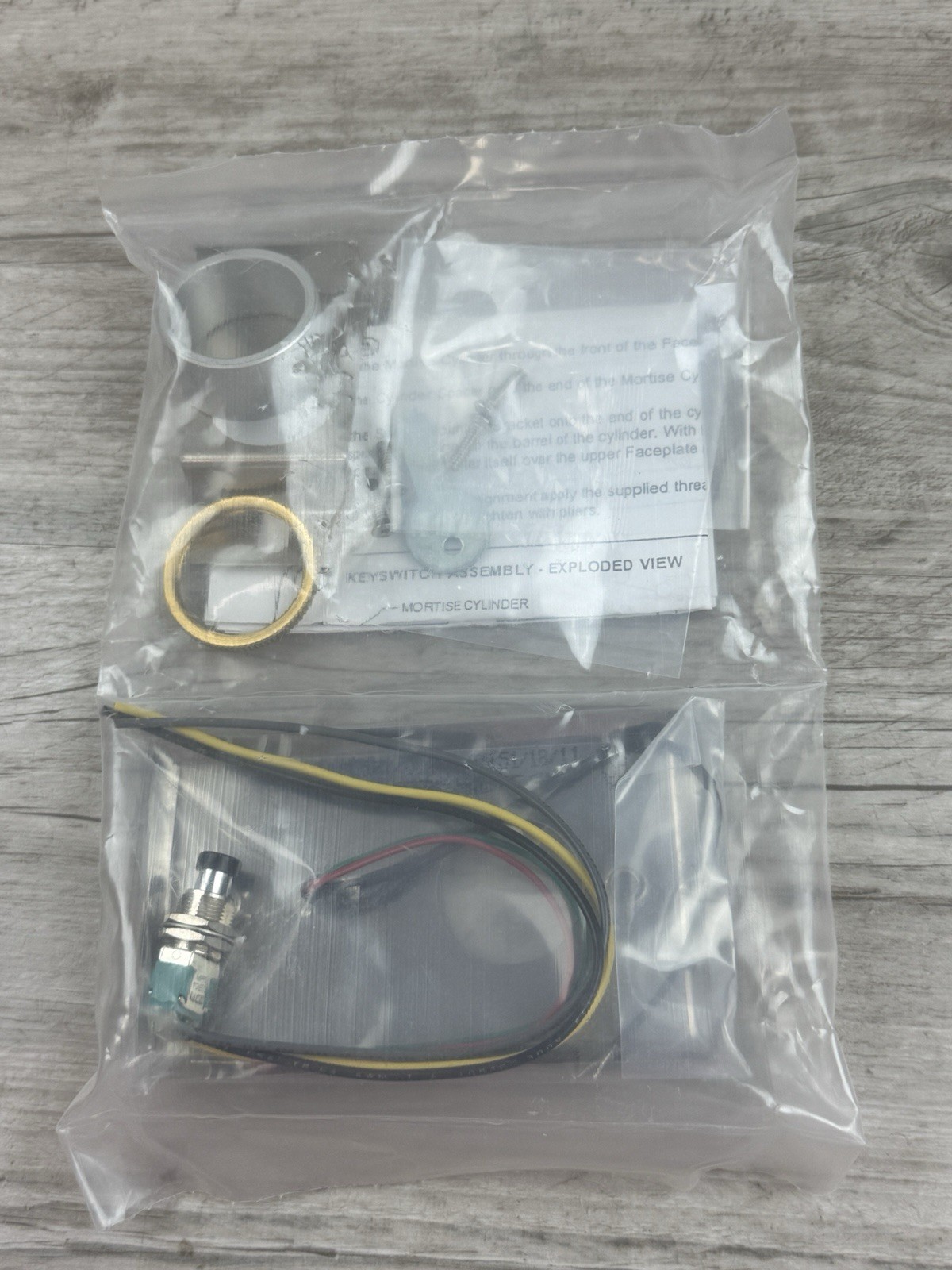 Dynalock 7001 Keyswitch SPDT Maintained Single Gang Satin Stainless New Sealed