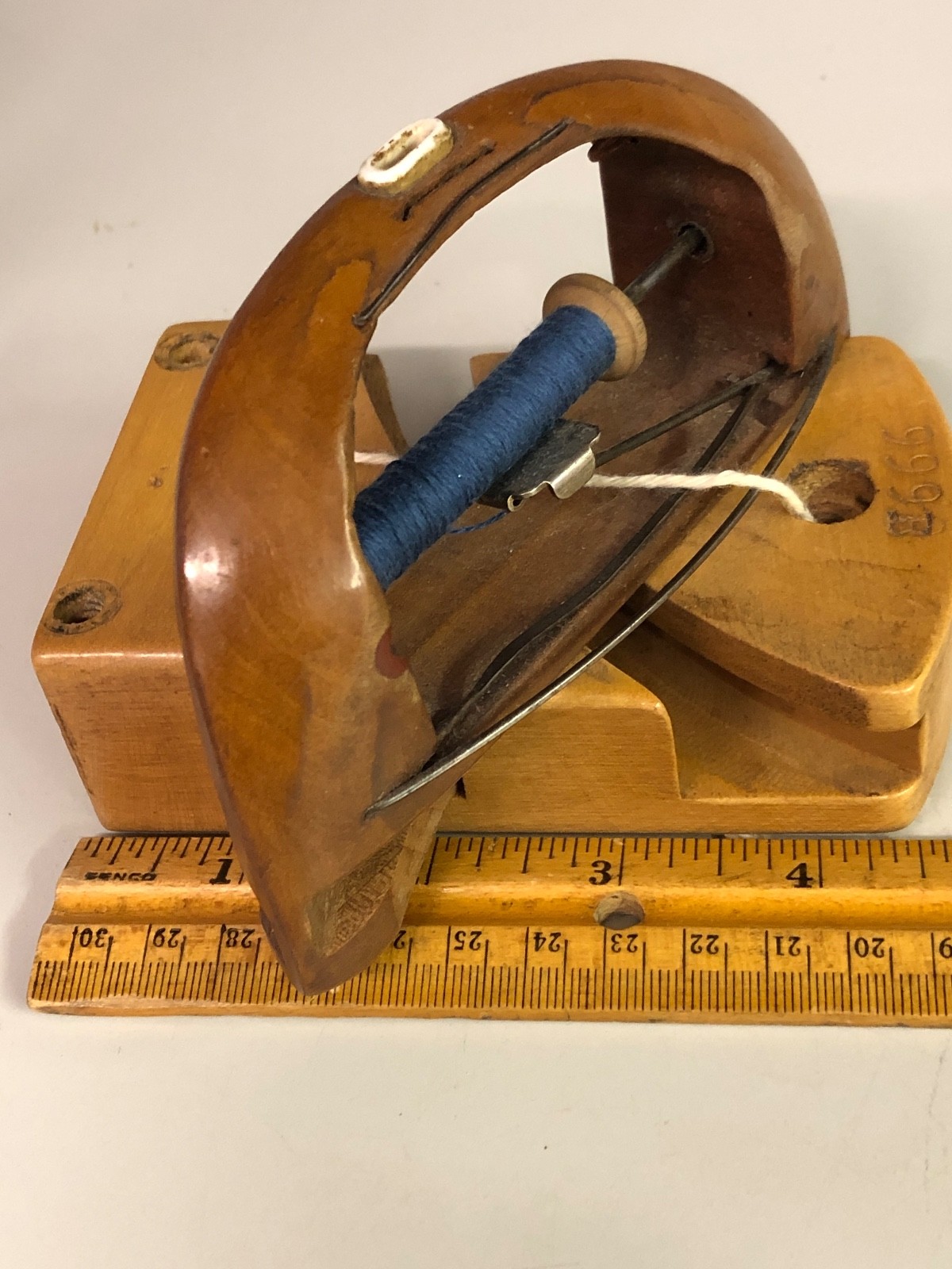ANTIQUE WEAVING BATTEN SHUTTLE, 999B (713)