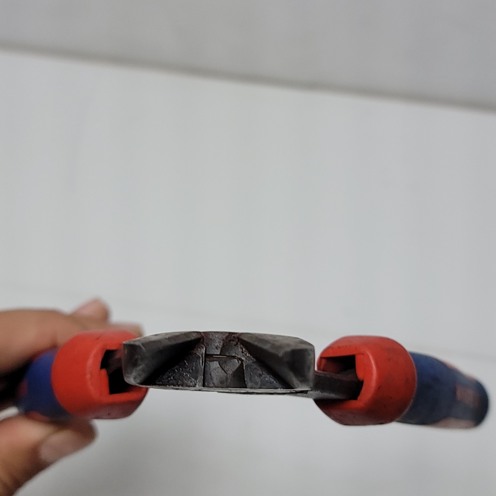 Knipex 7422200 High Leverage 12deg Angled Diagonal Cutters