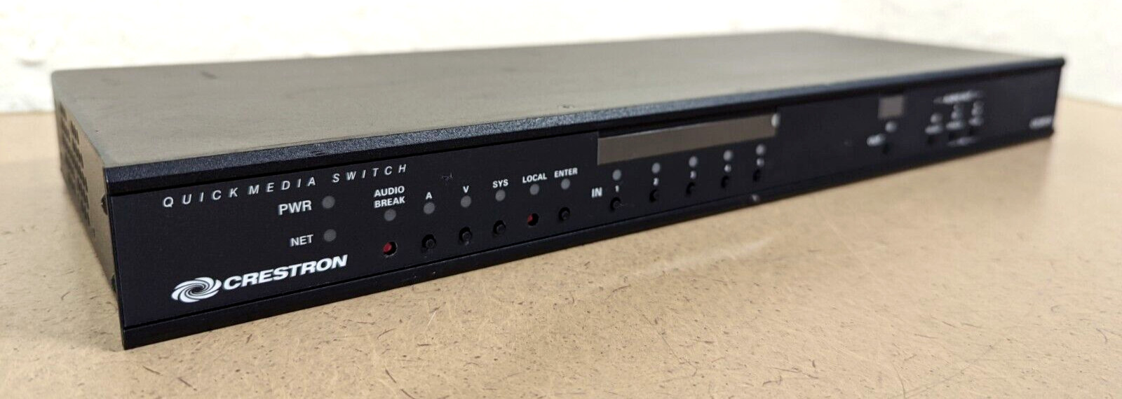CRESTRON Quick Media Switch Audio Processor & Distributor Center QM-MD5X1