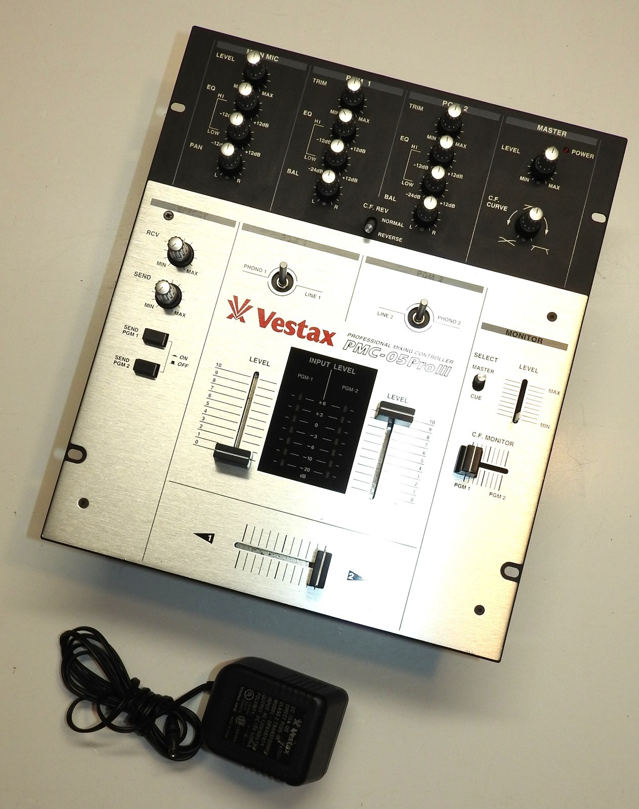 VESTAX PMC-05 III DJ MIXER (*READ AD!)
