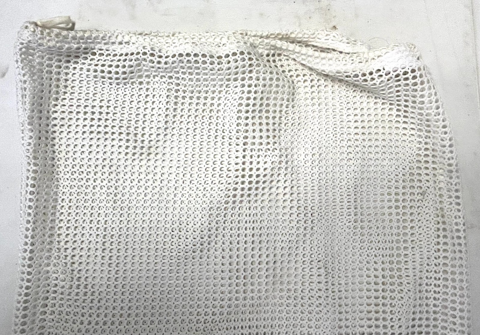 British Military Issue White Net Large Laundry Clothing Bag