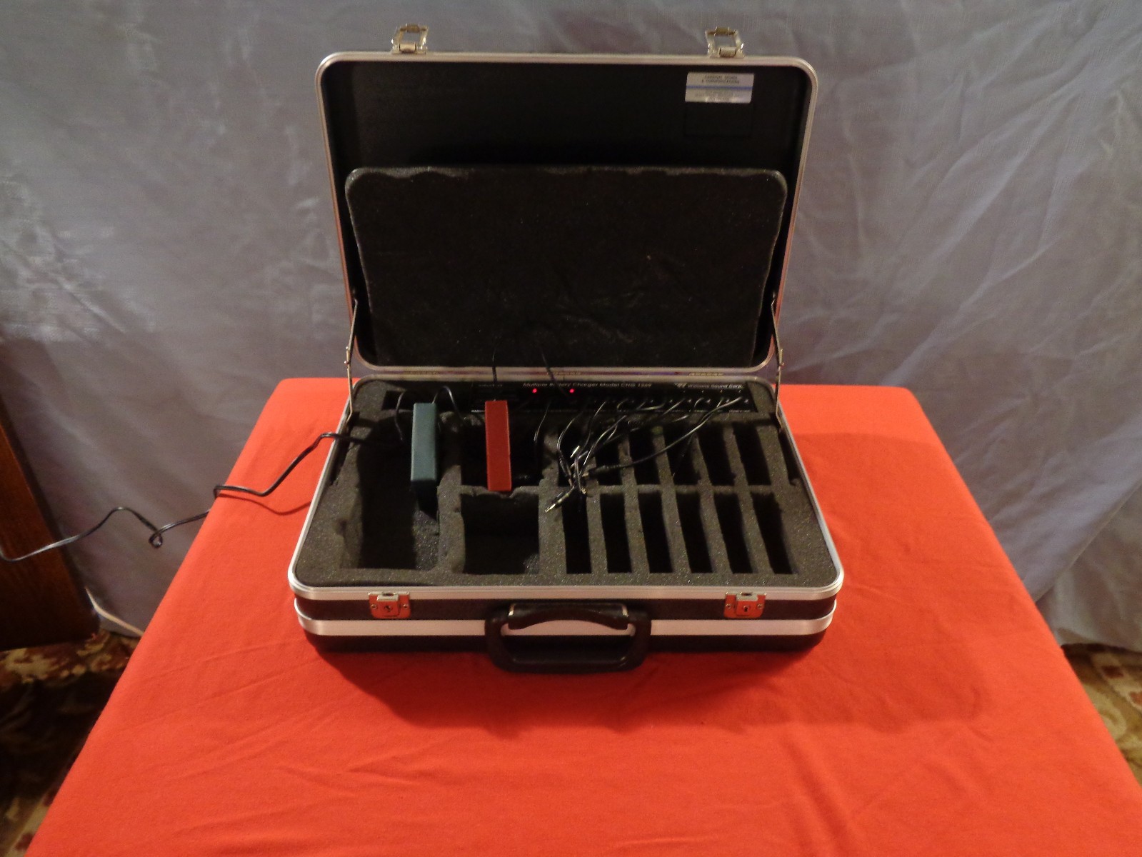 Williams Sound Mulitple Charger CAse 1269
