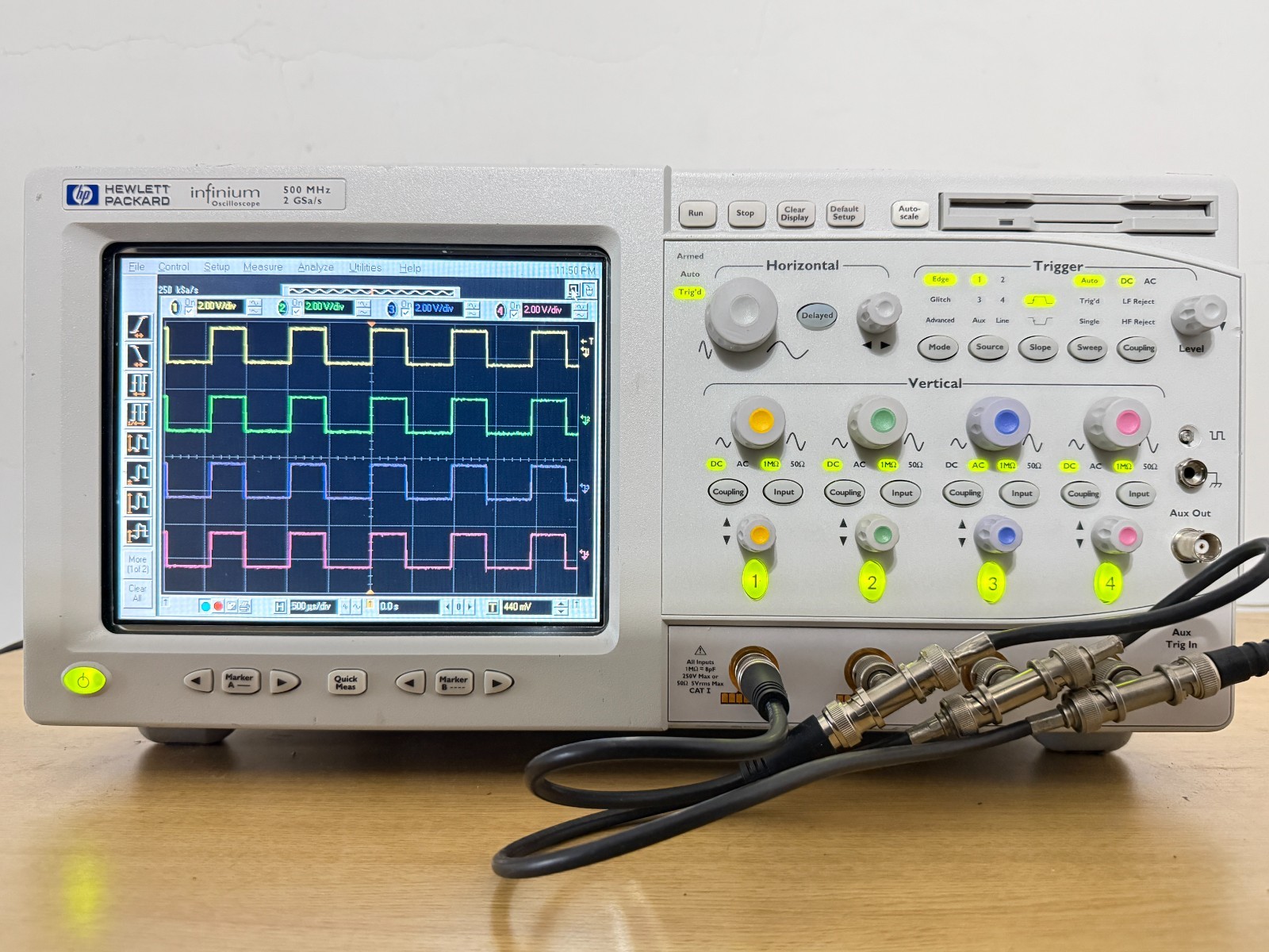 Agilent Infiniium 54825A oscilloscope 500MHz 2GS/s in perfect working condition.
