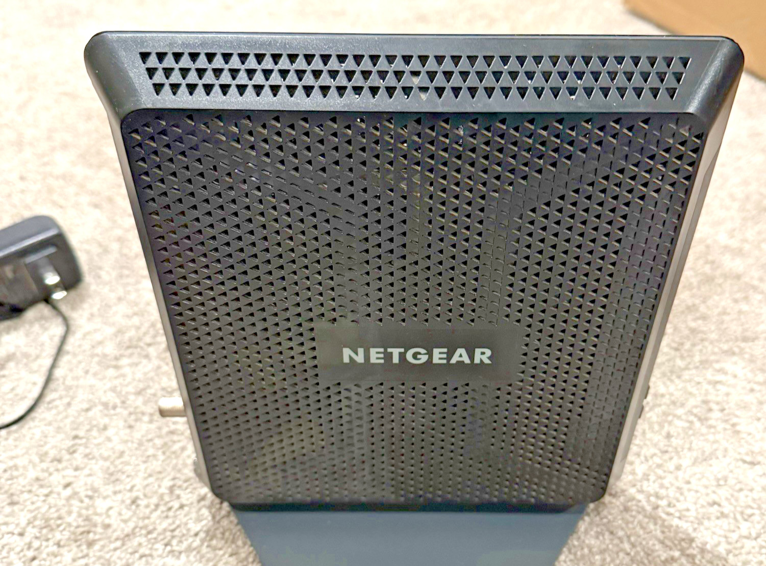 NETGEAR Nighthawk AC1900 C7000v2 WiFi Cable Modem Router Ethernet Tested Working